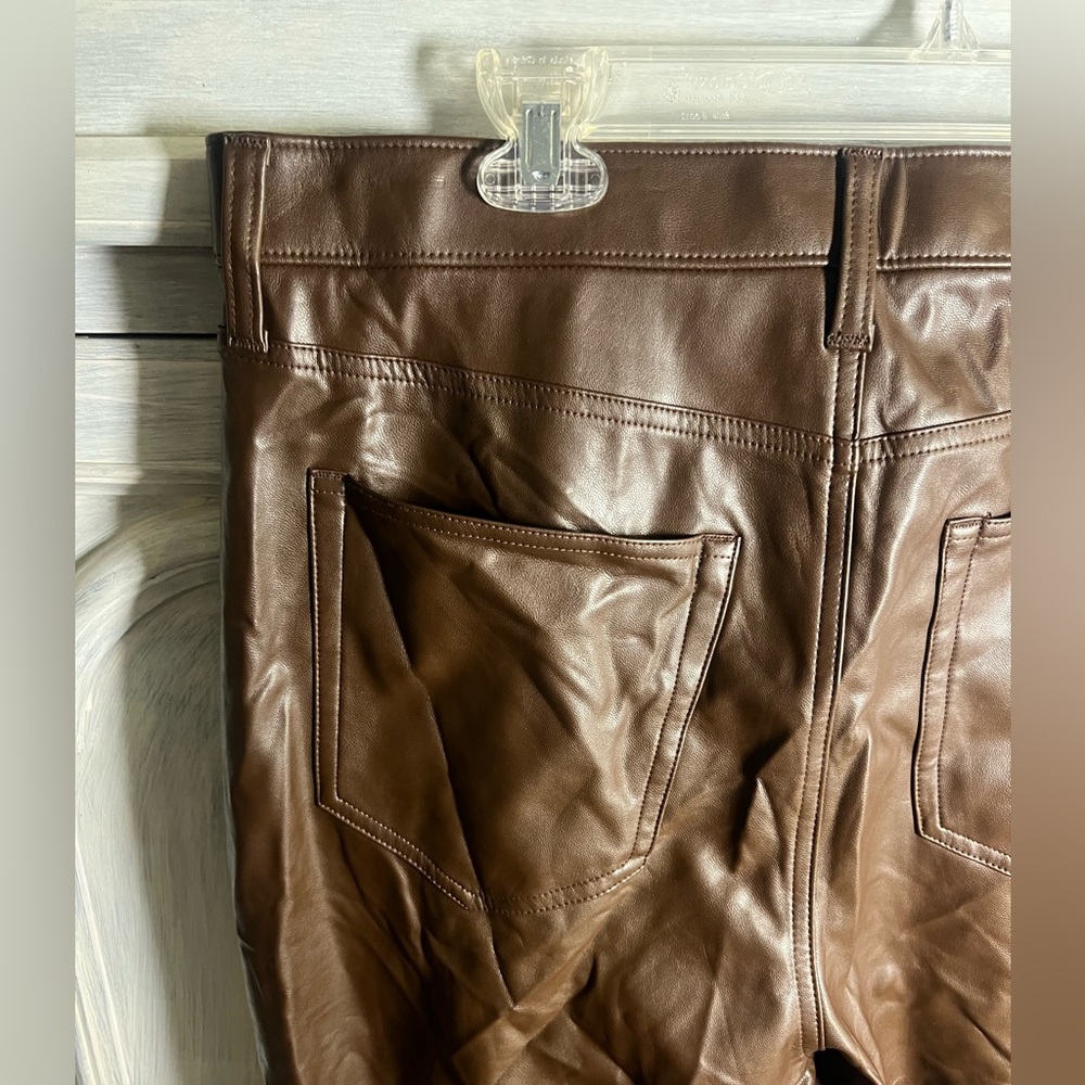 Abercrombie Curve Love Vegan Leather Dark Brown 90’s Straight Pants Ultra High - Picture 12 of 12
